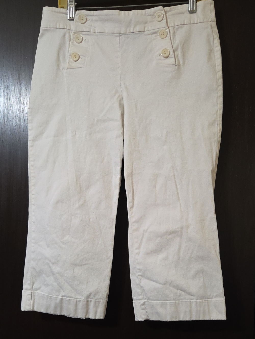 New York & Company White capris size 10